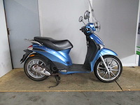Piaggio - bromscooter - liberty 4 tempi - scooter - afbeelding 8 van  11