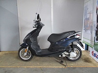 Piaggio - bromscooter - new fly 4t - scooter - afbeelding 1 van  13