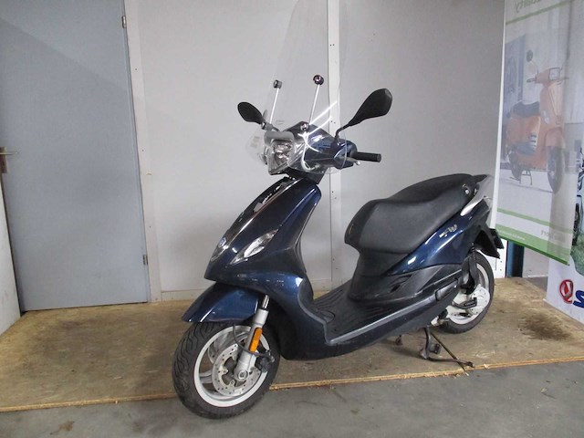 Piaggio - bromscooter - new fly 4t - scooter - afbeelding 6 van  13