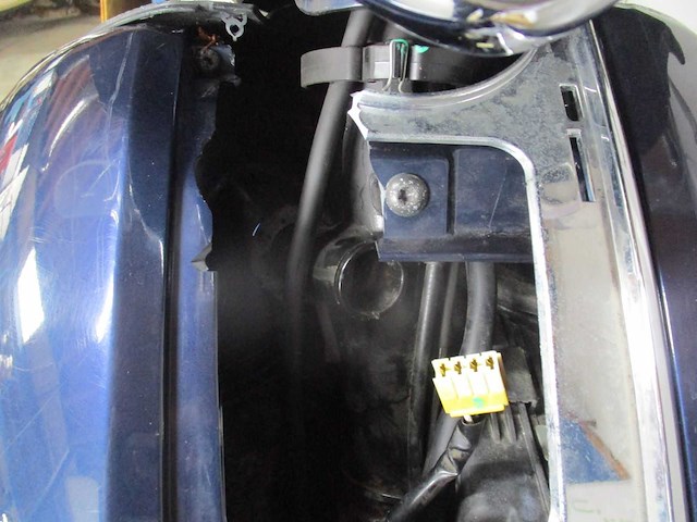 Piaggio - bromscooter - new fly 4t - scooter - afbeelding 11 van  13
