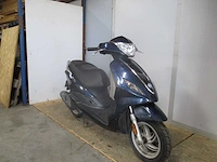 Piaggio - bromscooter - new fly 4t - scooter - afbeelding 7 van  11
