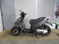 Piaggio - bromscooter - new typhoon 2 takt - scooter - afbeelding 1 van  10