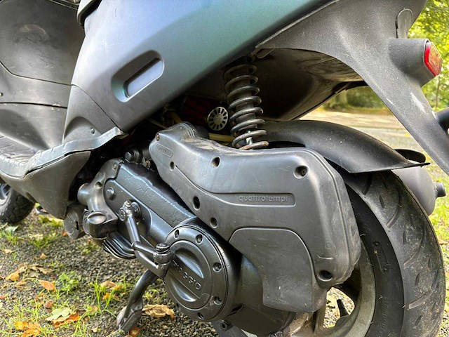 Piaggio - bromscooter - zip - scooter - afbeelding 5 van  27