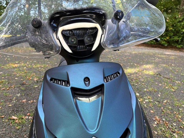 Piaggio - bromscooter - zip - scooter - afbeelding 18 van  27