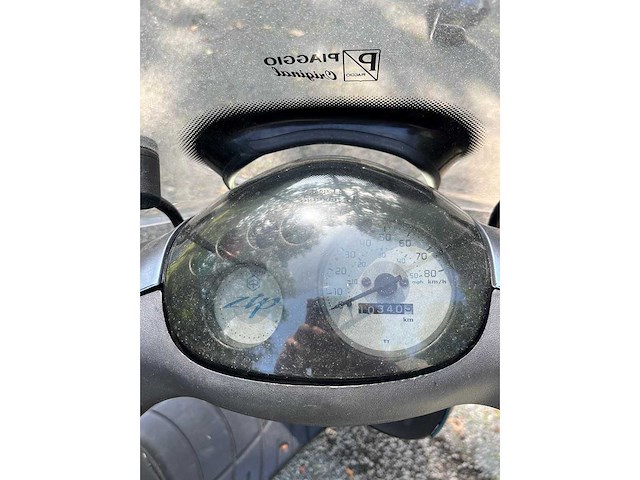 Piaggio - bromscooter - zip - scooter - afbeelding 20 van  27