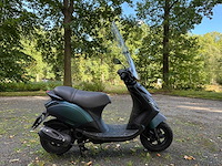 Piaggio - bromscooter - zip - scooter - afbeelding 21 van  27