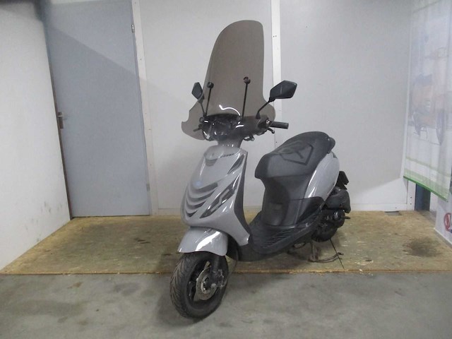 Piaggio - bromscooter - zip sp look - scooter - afbeelding 4 van  12