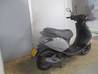 Piaggio - bromscooter - zip sp look - scooter - afbeelding 9 van  12