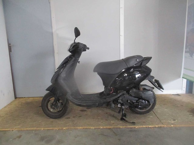 Piaggio - bromscooter - zip sp look 4t - scooter - afbeelding 3 van  12