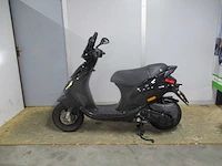 Piaggio - bromscooter - zip sp look injectie - scooter
