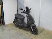 Piaggio - bromscooter - zip sp look injectie - scooter - afbeelding 7 van  10