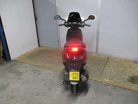 Piaggio - bromscooter - zip sp look injectie - scooter - afbeelding 9 van  10