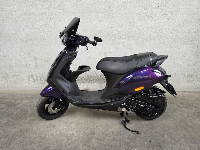 Piaggio - bromscooter - zip special - 4t 45km uitvoering - afbeelding 1 van  13