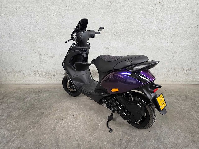 Piaggio - bromscooter - zip special - 4t 45km uitvoering - afbeelding 12 van  13