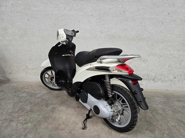 Piaggio - liberty - 125cc - 4t motorscooter - afbeelding 5 van  7