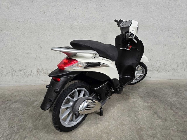 Piaggio - liberty - 125cc - 4t motorscooter - afbeelding 5 van  7