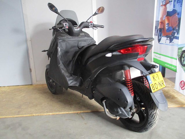 Piaggio - motor scooter - 300 mp3 hpe sport abs - motorfiets - afbeelding 7 van  12