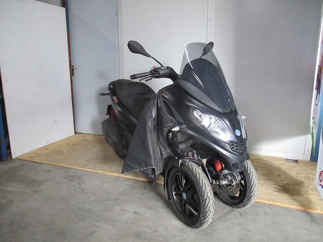 Piaggio - motor scooter - 300 mp3 hpe sport abs - motorfiets - afbeelding 10 van  12