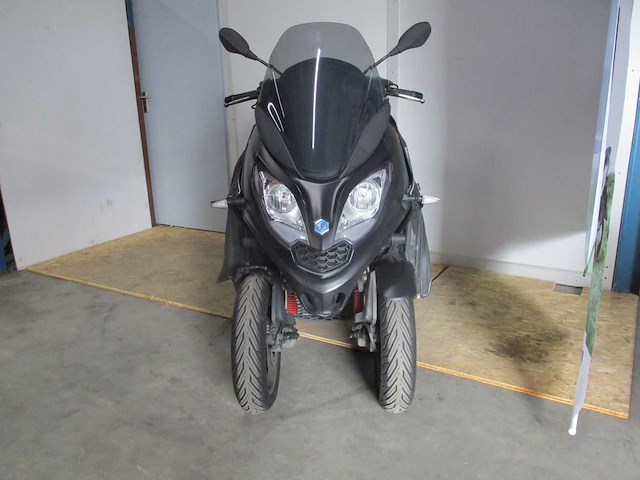 Piaggio - motor scooter - 300 mp3 hpe sport abs - motorfiets - afbeelding 6 van  12