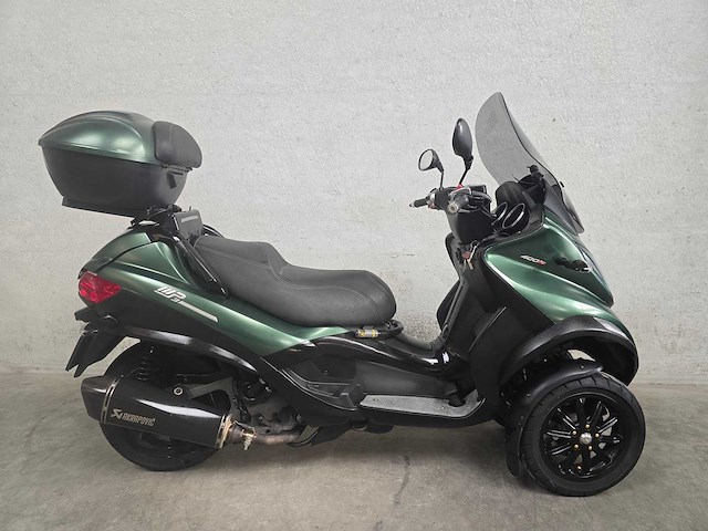 Piaggio - motorscooter - 400 lt mp3 - 400cc autorijbewijs 35jgv4 - afbeelding 1 van  5