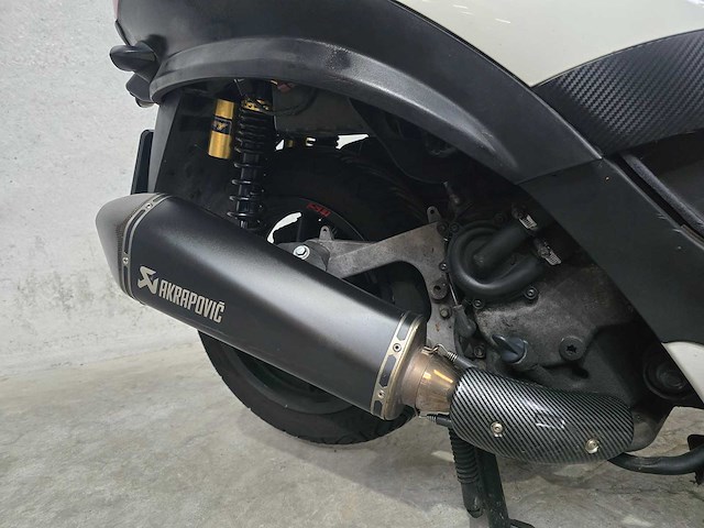 Piaggio - motorscooter - 400 lt mp3 - autorijbewijs 3xxr00 - afbeelding 10 van  11