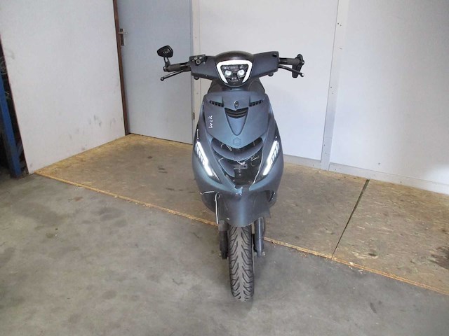 Piaggio - schade bromscooter - zip sp look - scooter - afbeelding 5 van  10