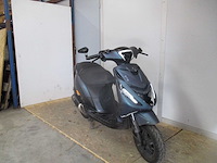 Piaggio - schade bromscooter - zip sp look - scooter - afbeelding 7 van  10