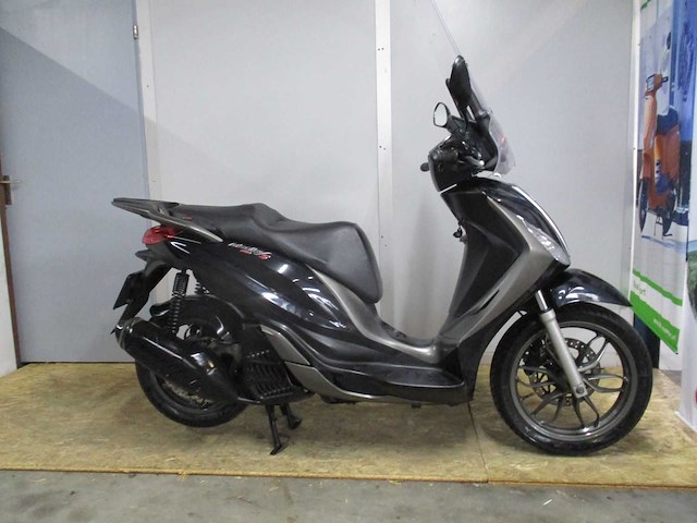 Piaggio - scooter - 125 medley abs - motorfiets - afbeelding 8 van  11