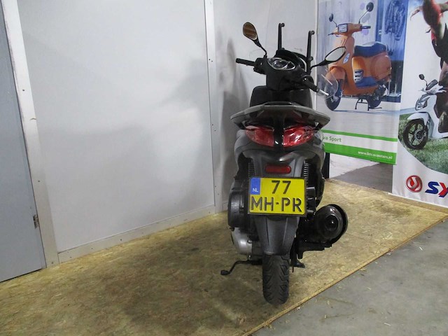 Piaggio - scooter - 125 medley abs - motorfiets - afbeelding 10 van  11