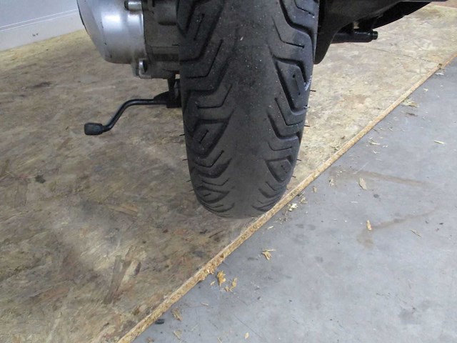 Piaggio - scooter - 125 medley abs - motorfiets - afbeelding 11 van  11