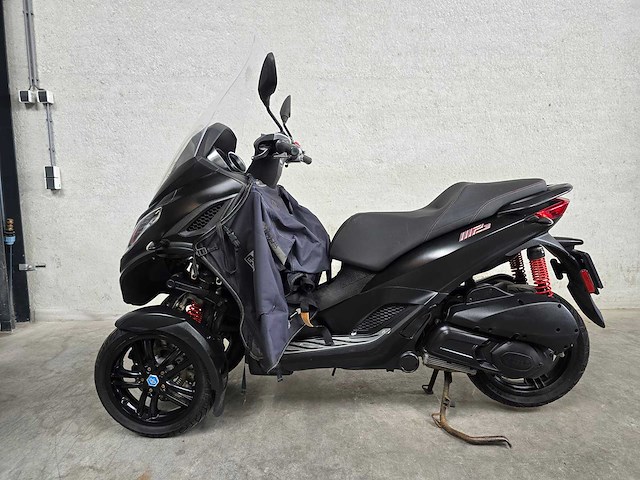 Piaggio - scooter - 300 mp3 hpe sport - autorijbewijs p007tr - afbeelding 1 van  5