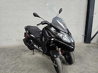 Piaggio - scooter - 300 mp3 hpe sport - autorijbewijs p007tr - afbeelding 3 van  5