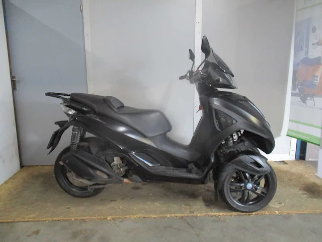 Piaggio - scooter - 300ie lt mp3 yourban - motorcycle - afbeelding 12 van  13