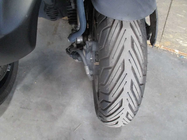 Piaggio - scooter - 300ie lt mp3 yourban - motorcycle - afbeelding 13 van  16