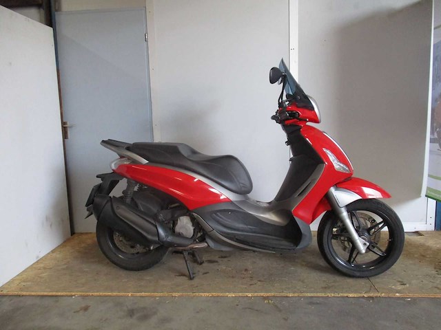Piaggio - scooter - 350 beverly sport - motorcycle - afbeelding 7 van  9