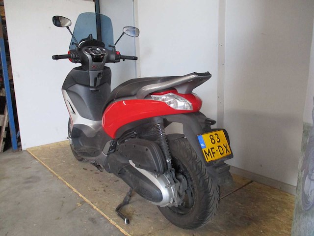 Piaggio - scooter - 350 beverly sport - motorcycle - afbeelding 2 van  11