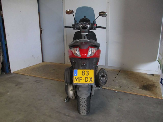 Piaggio - scooter - 350 beverly sport - motorcycle - afbeelding 10 van  11