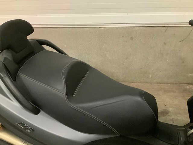 Piaggio - scooter - 500 ie sport - motorfiets - afbeelding 10 van  13
