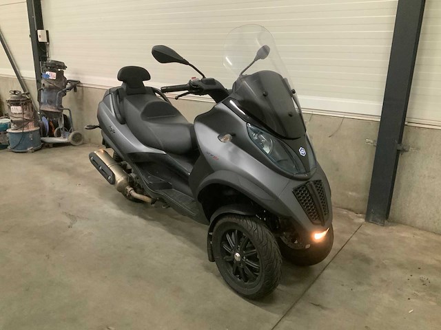 Piaggio - scooter - 500 ie sport - motorfiets - afbeelding 1 van  13