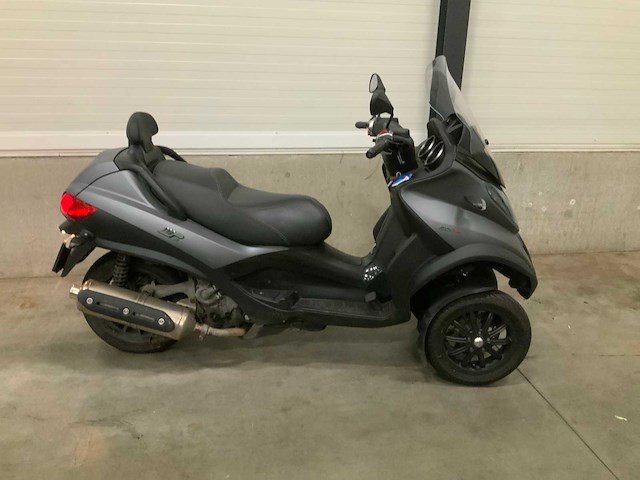 Piaggio - scooter - 500 ie sport - motorfiets - afbeelding 6 van  13