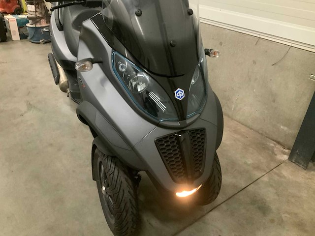 Piaggio - scooter - 500 ie sport - motorfiets - afbeelding 12 van  13