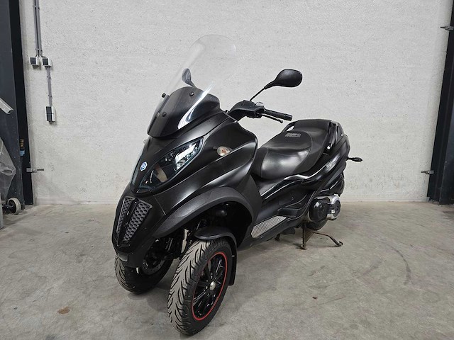 Piaggio - scooter - 500 lt mp3 sport - autorijbewijs 9kbj37 - afbeelding 2 van  4
