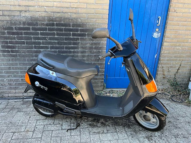 Piaggio - sfera 80 - scooter 80cc - afbeelding 1 van  9