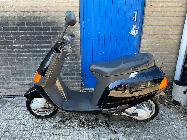 Piaggio - sfera 80 - scooter 80cc - afbeelding 2 van  9