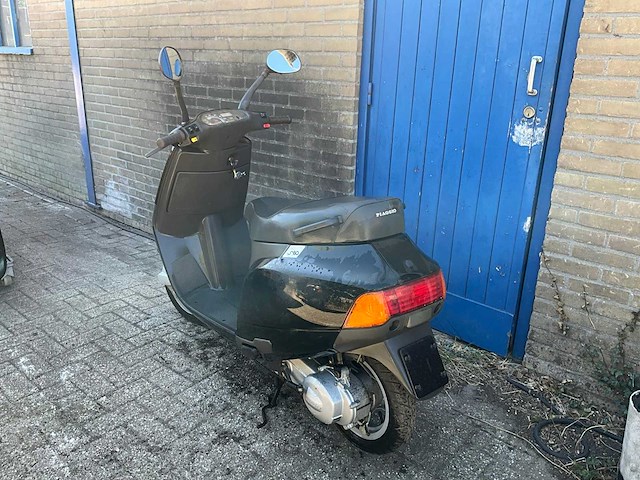 Piaggio - sfera 80 - scooter 80cc - afbeelding 6 van  9