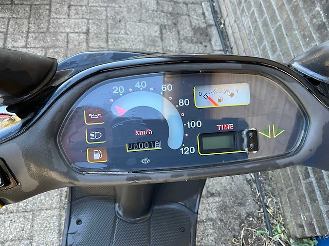 Piaggio - sfera 80 - scooter 80cc - afbeelding 8 van  9