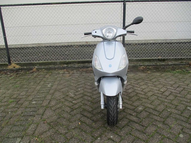 Piaggio - snorscooter - fly 2 takt! - scooter - afbeelding 5 van  11
