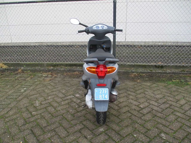 Piaggio - snorscooter - fly 2 takt! - scooter - afbeelding 10 van  11