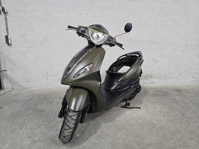 Piaggio - snorscooter - fly 4t - 25km uitvoering f719ls - afbeelding 3 van  8