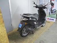 Piaggio - snorscooter - fly 4t - scooter - afbeelding 9 van  11